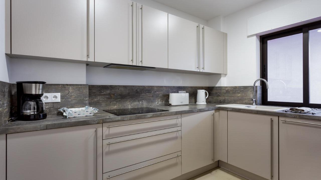 Apartment Sweet As By Lovelystay Quarteira